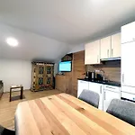 Bernhof 4* اوبرتاورن