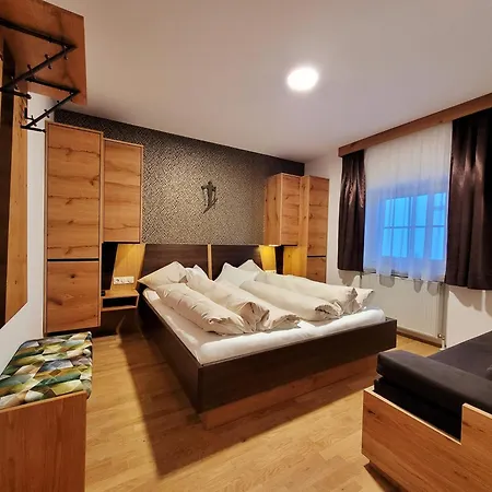 Hotel Bernhof