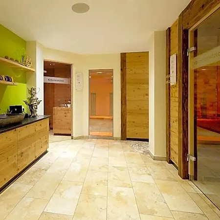 Hotel Bernhof 4*
